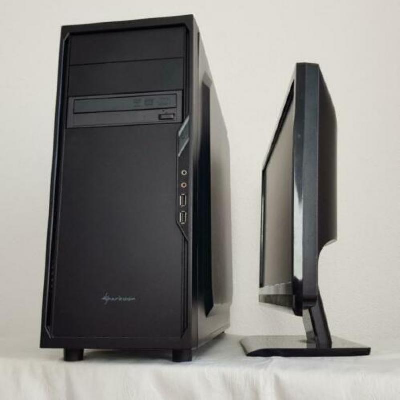 Snelle Amd PC 22 Inch LCD & W10 SSD USB 3.0 8 Gb Ram