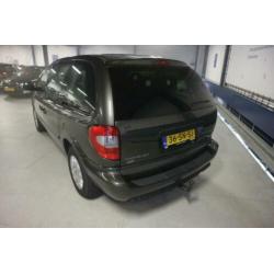 Chrysler Voyager 2.4i SE Luxe 7 PERS / NAP / KEURIGE AUTO !