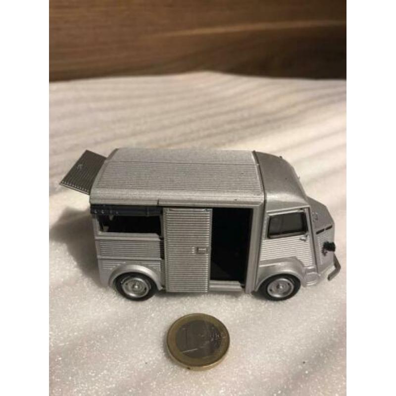 Citroën H schaal 1/43