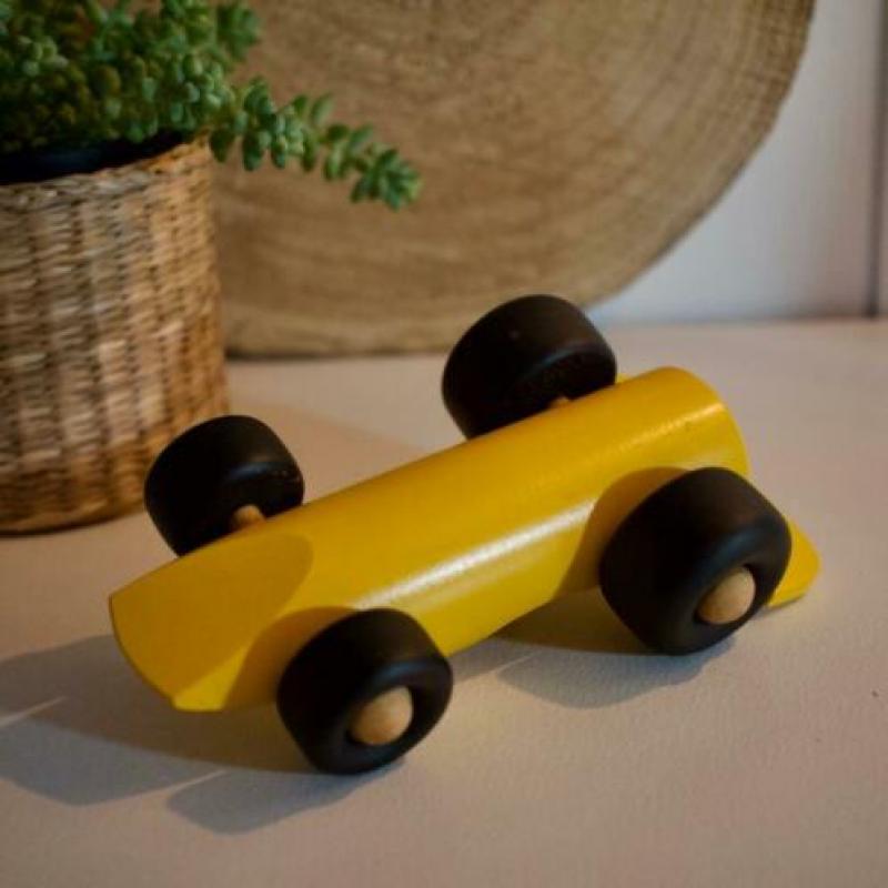 Houten Raceauto