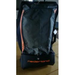 KNVB Sporttas op wieltjes