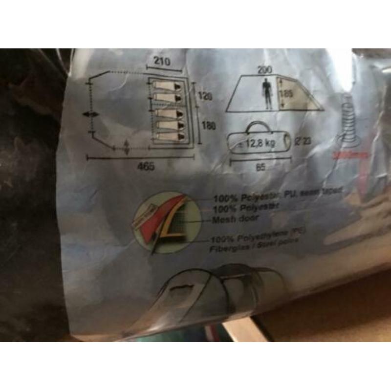 Ruime 4 persoonstent te koop
