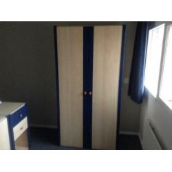Zeer mooie Emdeka Jongenskamer Bed, kast,bureau, nachtkastje