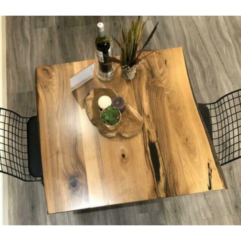 Restuarant&horeca&cafe boomstamtafel