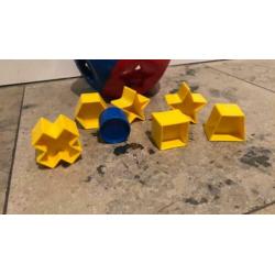 Tupperware Toy vormenstoof 7 vormpjes gekleurd