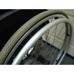 Rolstoel - Quickie - Zonder arm en voetsteunen ( Bieden )