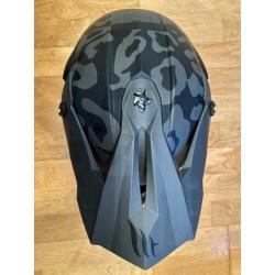 MT motorcross helm falcon Karson XL nieuw