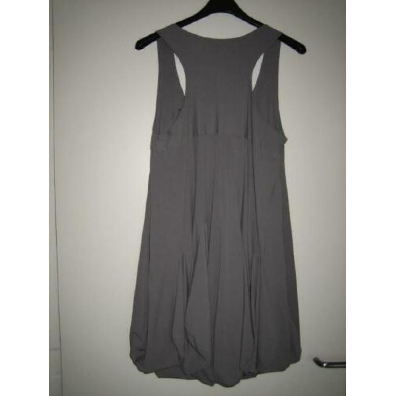 Prachtige grijze tuniek FEMMES JE VOUS AIME 38-40 Snazzeys