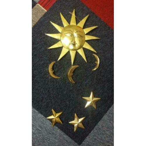 Raamhanger, zon,maan,sterren