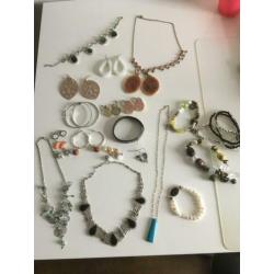 Sieraden, ook nieuwe!