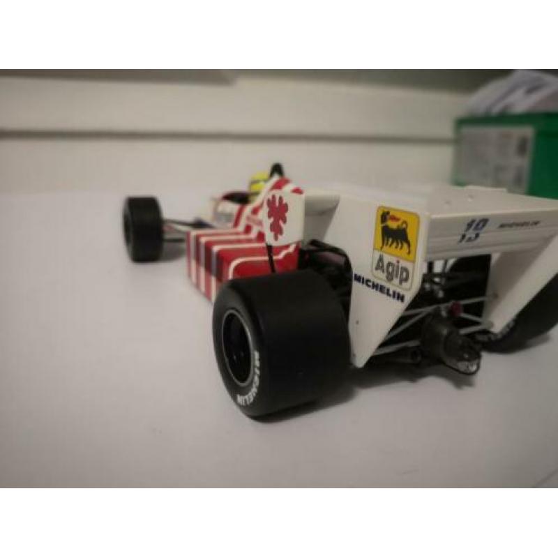 1:18 Ayrton Senna Toleman Hart Tg84 zonder ovp
