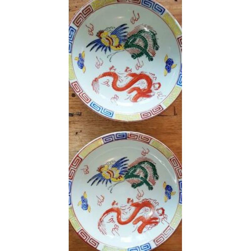 chineese kom met draken decoratie