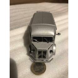 Citroën H schaal 1/43