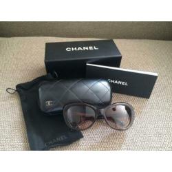 CHANEL zonnebril.