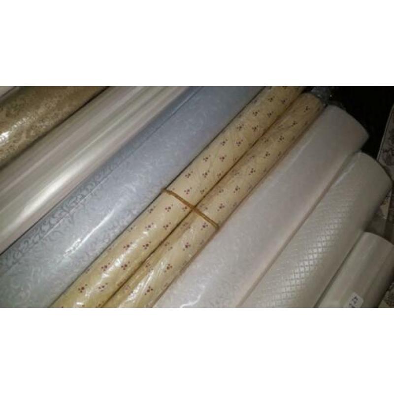Behangpapier voor poppenhuis*