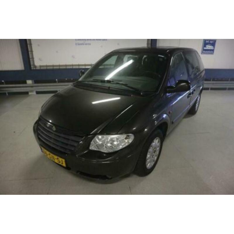 Chrysler Voyager 2.4i SE Luxe 7 PERS / NAP / KEURIGE AUTO !