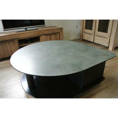 Salontafel groen Formica / zwart op wieltjes