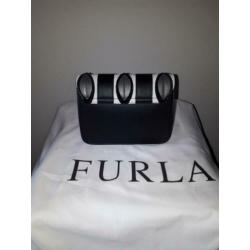 Furla metropolis