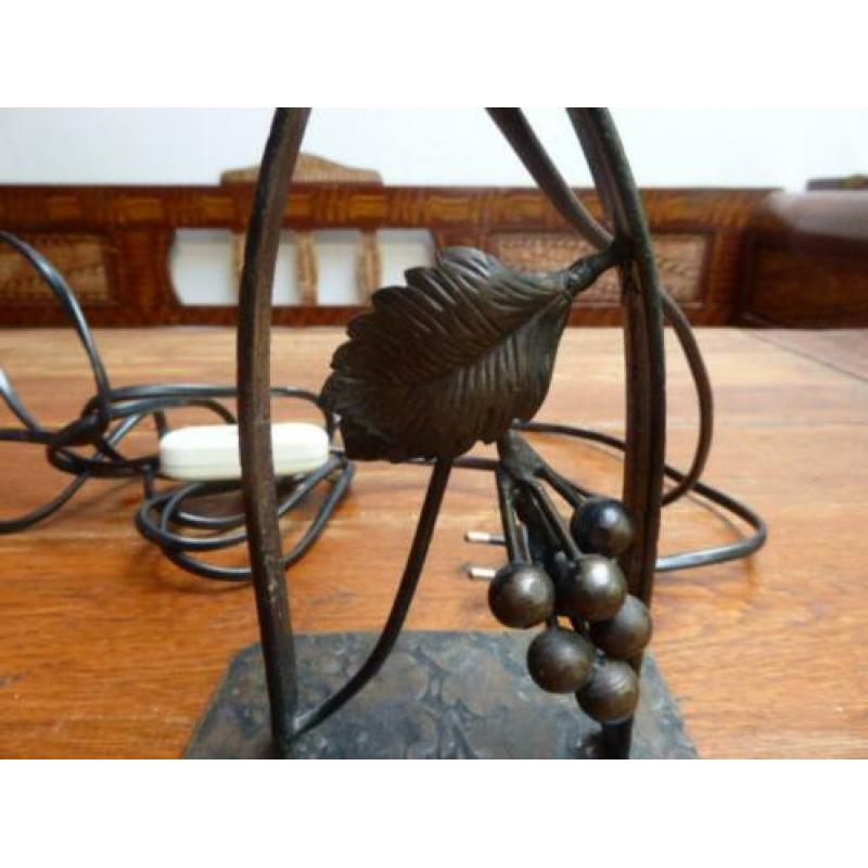 Art deco smeedijzeren lampje