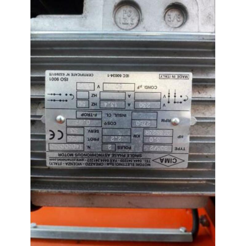 Verticuteer machine nieuwe messen Eliet Verticuteermachine