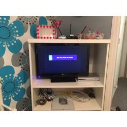 Mooie led tv diagonaal 66cm