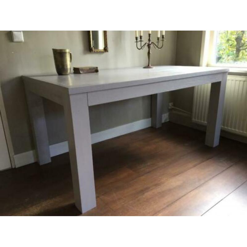 Brocante - fraai Trendy eettafel!
