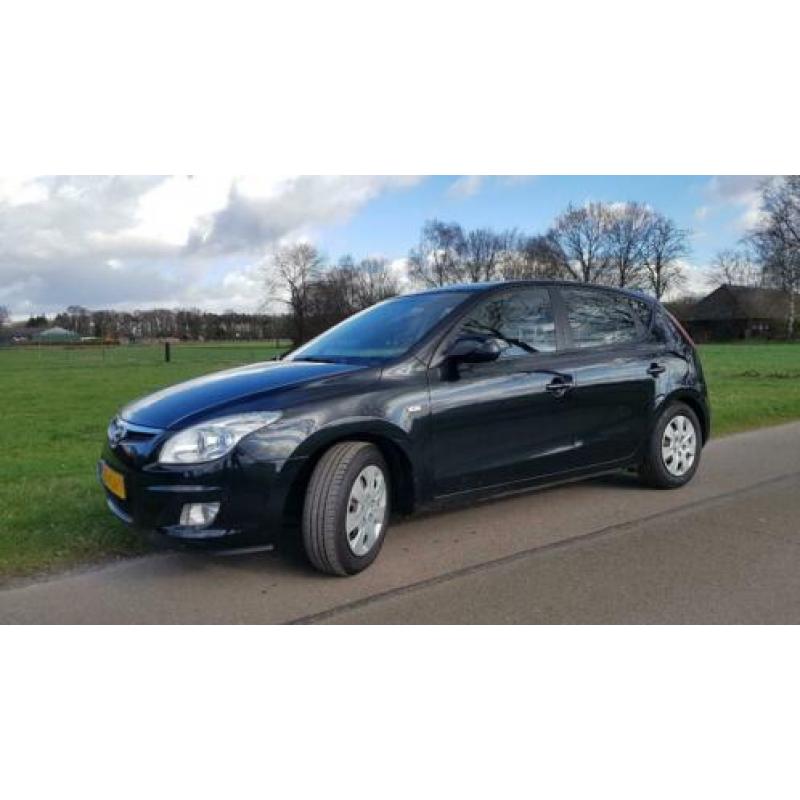 Hyundai I30 1.6i Cvvt 126pk Blue 2008 Zwart
