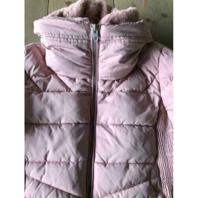 Super leuke ZARA winterjas, maat M. Maar 1 x gedragen.