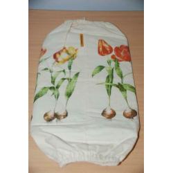 Mega zak voor plastic tassen met tulpen.