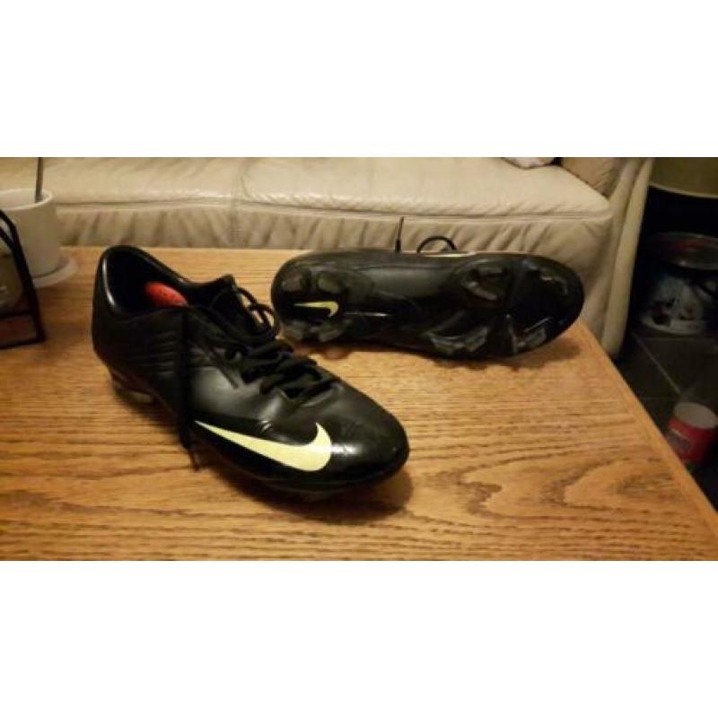 Nike Voetbalschoenen mt 40,5