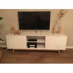 Te koop leuke tv kast/meubel.