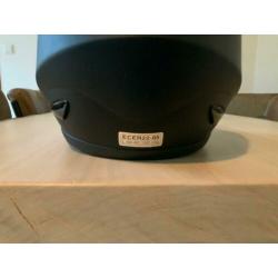 Motorhelm 1 jaar oud.