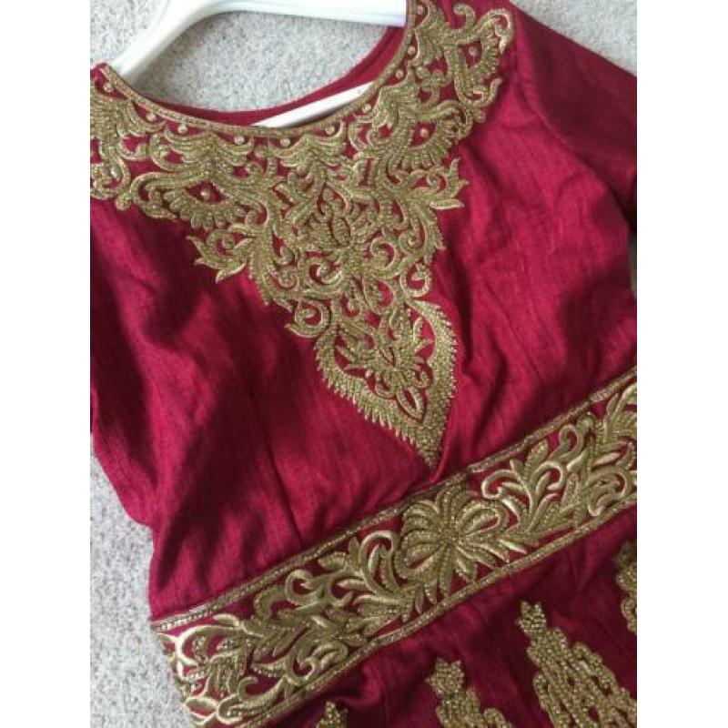 Trouwjurk verlovingsjurk rood bordeaux