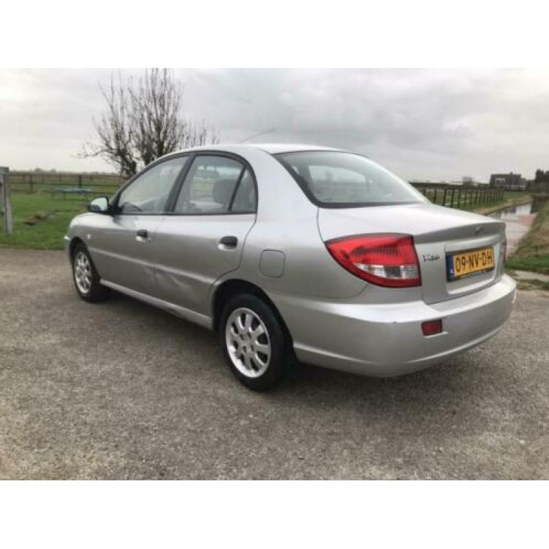 Kia rio 1.3 i 8v nb 2004 weinig km!