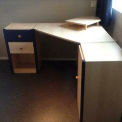 Zeer mooie Emdeka Jongenskamer Bed, kast,bureau, nachtkastje