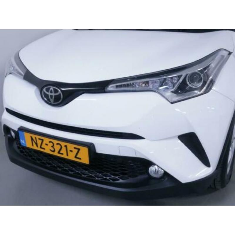 Toyota C-HR 1.2 Dynamic Navigatie (bj 2017)