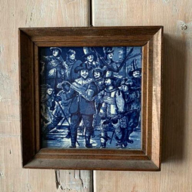 Mooi Delfts blauw tegeltje van Rembrandt. De Nachtwacht.