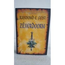Raymond e feist  - oorlog van de grote scheuring-zilverdoorn