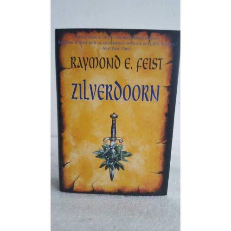 Raymond e feist  - oorlog van de grote scheuring-zilverdoorn