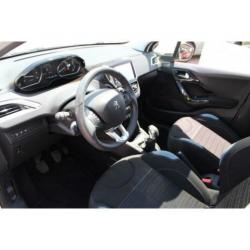 Peugeot 208 1.6 E-HDI ALLURE Navigatie Panoramadak Clima 16"