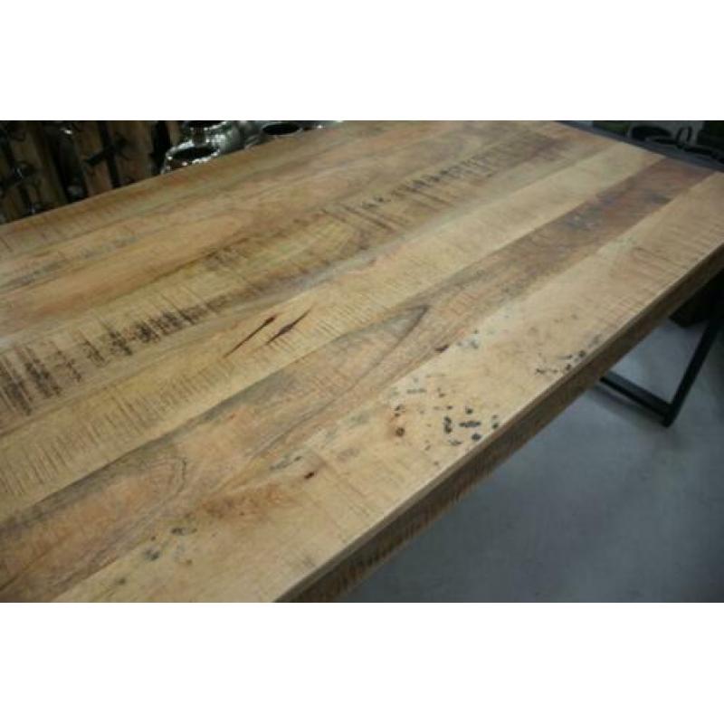 Mooie stoere eettafel metaal mangohout industrieel 220 x 100