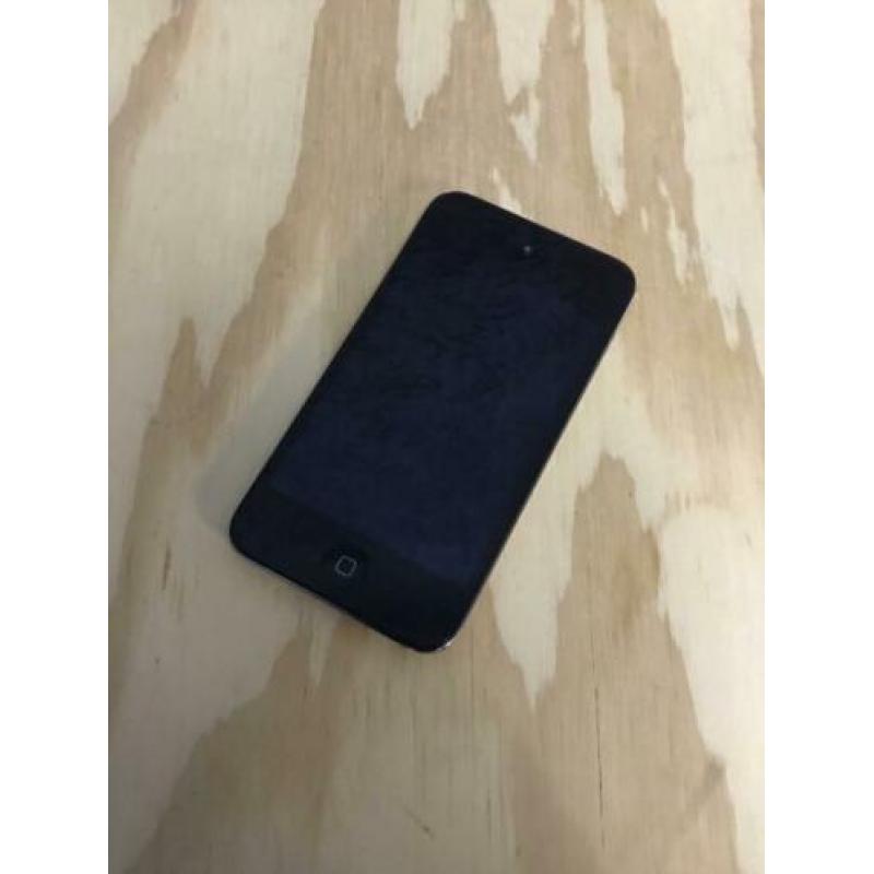iPod Touch 4