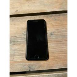 Nette iPhone 8. 64gb. Screenprotector