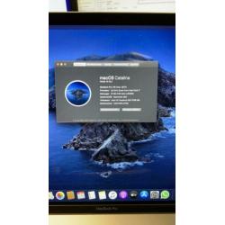 Macbook pro 15 / 2017 / 16GB / radeon 555 / I7 / touchbar