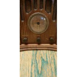 Klassieke retro radio/cassette type LW-736.