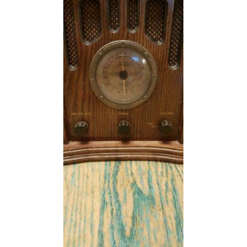 Klassieke retro radio/cassette type LW-736.