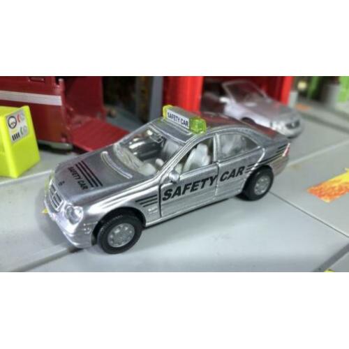 Mercedes c320 safety car 1/64 siku VAVB