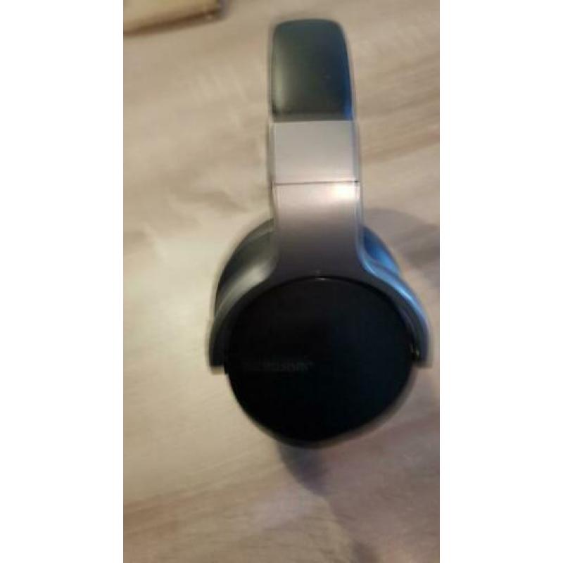 ausdom draadloze bluetooth hoofdtelefoon kan op de telefoon