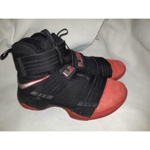 Mooie Nike basketbalschoenen, maat 40,5