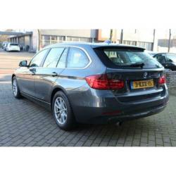 BMW 3 Serie Touring 316i Executive Groot Navigatie Xenon Led